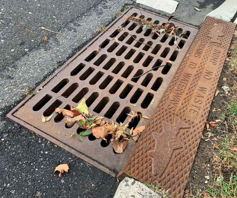 A photo of a drain. 